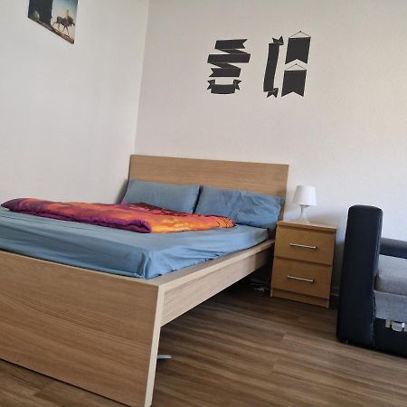 Abbey Homestay Франкфурт на Майн Екстериор снимка